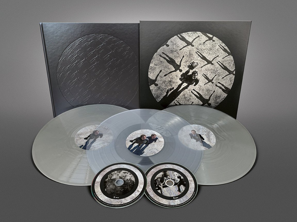 CD Shop - MUSE ABSOLUTION XX ANNIVERSARY (SILVER (DISCS1&2) & CLEAR (DISC3) VINYL ALBUM, 2CD BOX.)